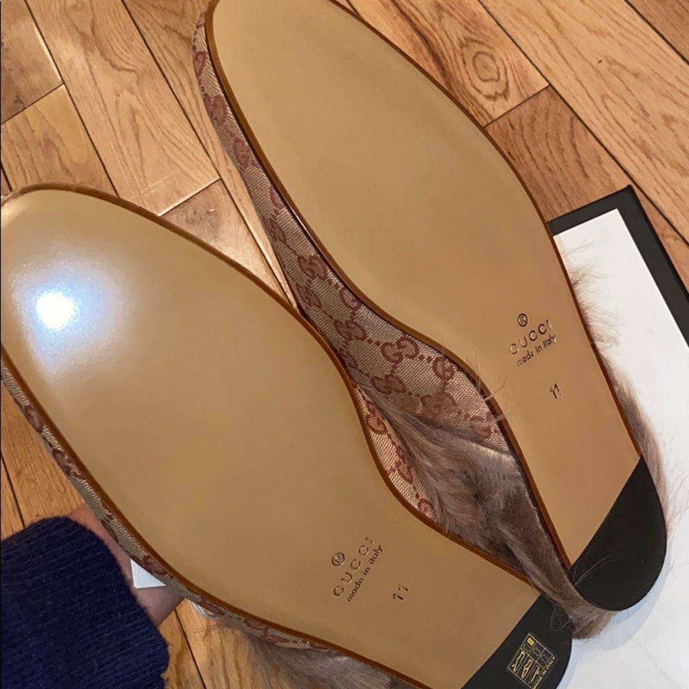 Gucci Brown Loafers with Gold Accents - Picture 3 of 4